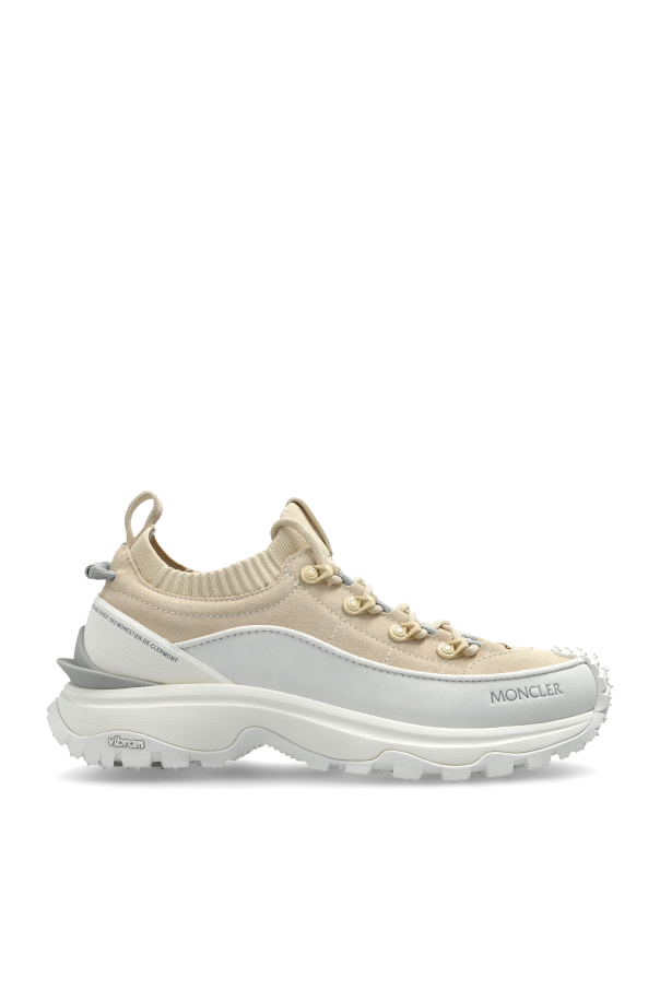スニーカー MONCLER Woman Sneakers Beige 4M00160M4499 207 Cream Sports shoes with logo Moncler - Vitkac Canada